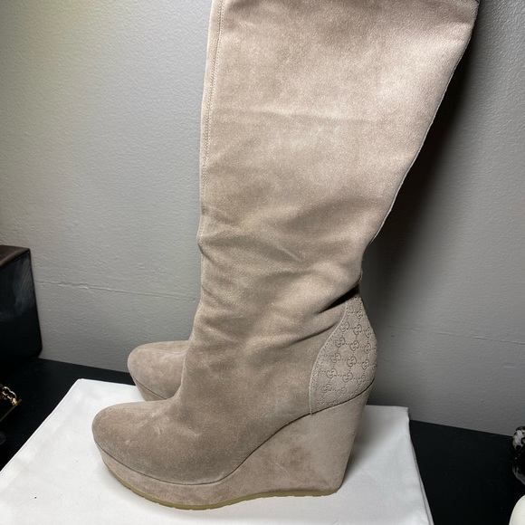 Gucci suede boots - Picture 3 of 16